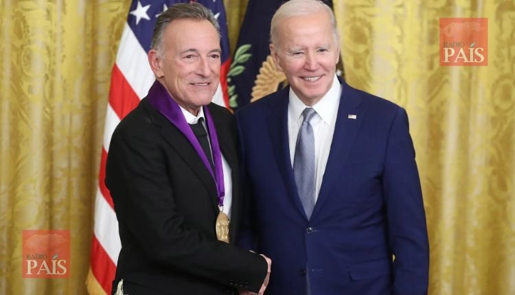 Biden premia a Springsteen y José Feliciano por su contribución a las artes