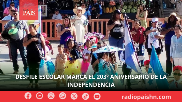 Desfile Escolar Marca el 203º Aniversario de la Independencia